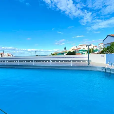 West Sea Side Apart W/ Pool Daire *